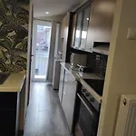 Apartament σοφίτα καλλύνω *