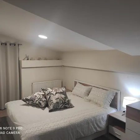 σοφίτα καλλύνω Apartamento