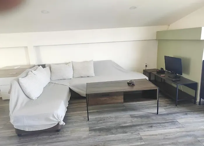 σοφίτα καλλύνω Apartamento *