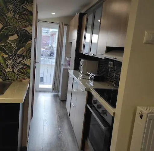 Apartamento σοφίτα καλλύνω *